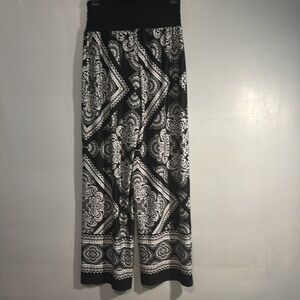 Black and White Patterned Women's Pants